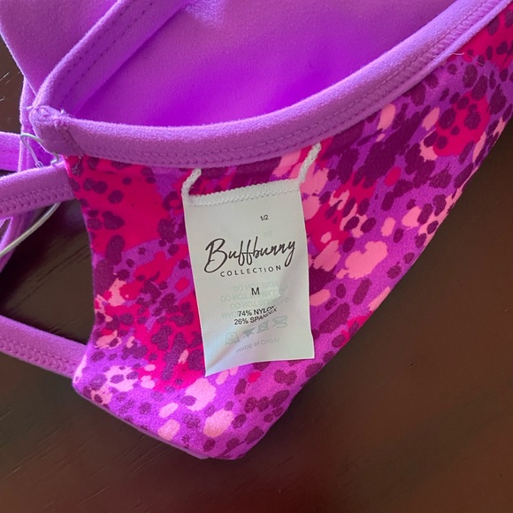 BUFFBUNNY Girlfriend Sports Bra - Picture 10 of 11